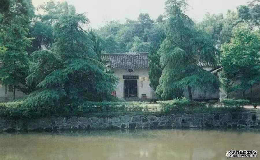 d51337c11750b03da2c687485f326a2.jpg d51337c11750b03da2c687485f326a2.jpg